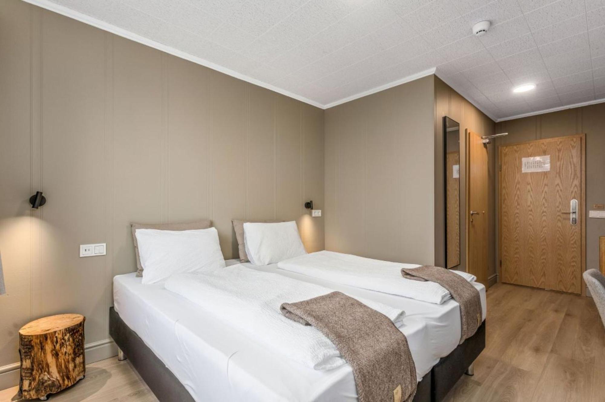 Stracta Hotel Mosfell Хелла Экстерьер фото