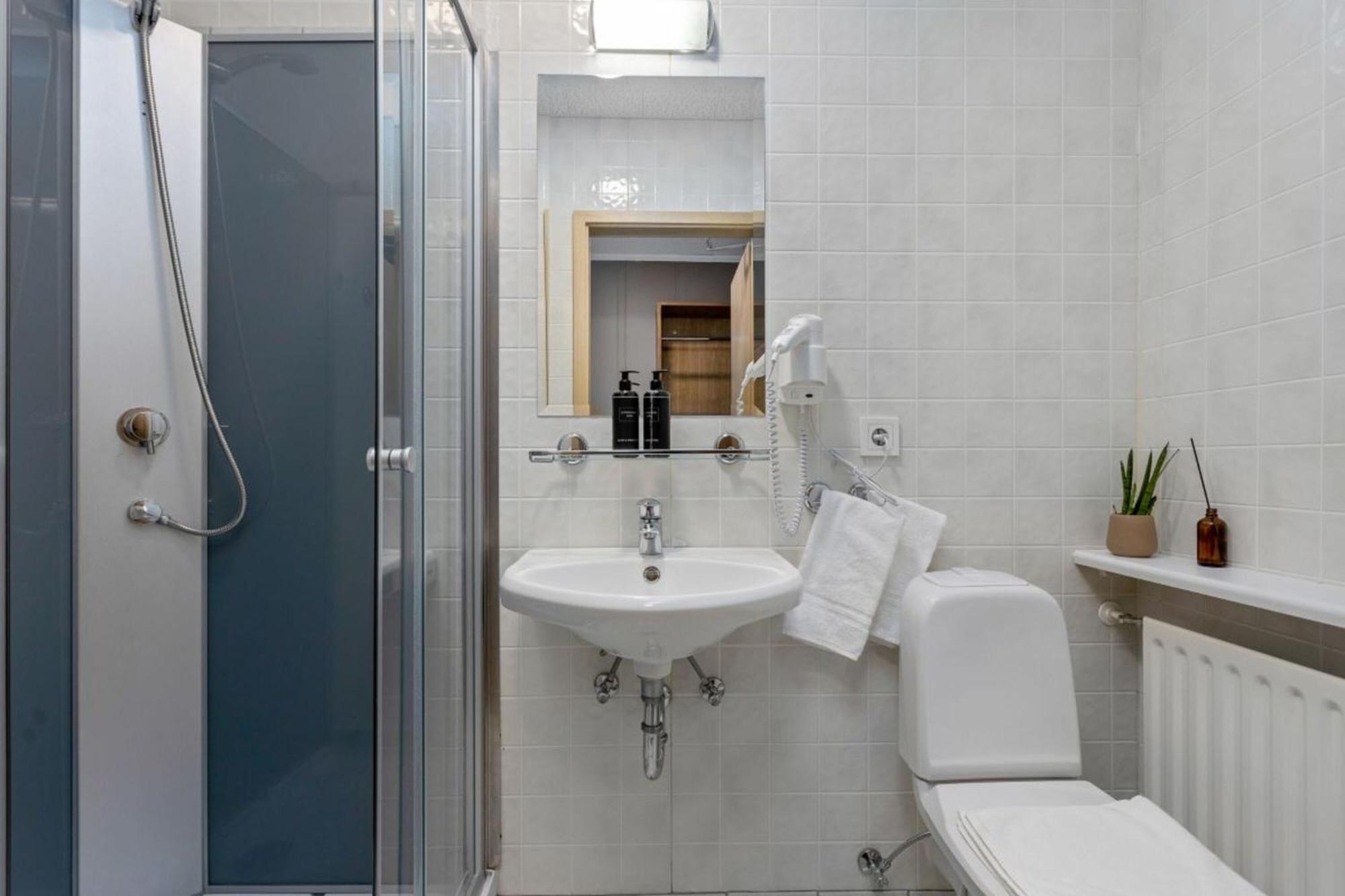 Stracta Hotel Mosfell Хелла Экстерьер фото