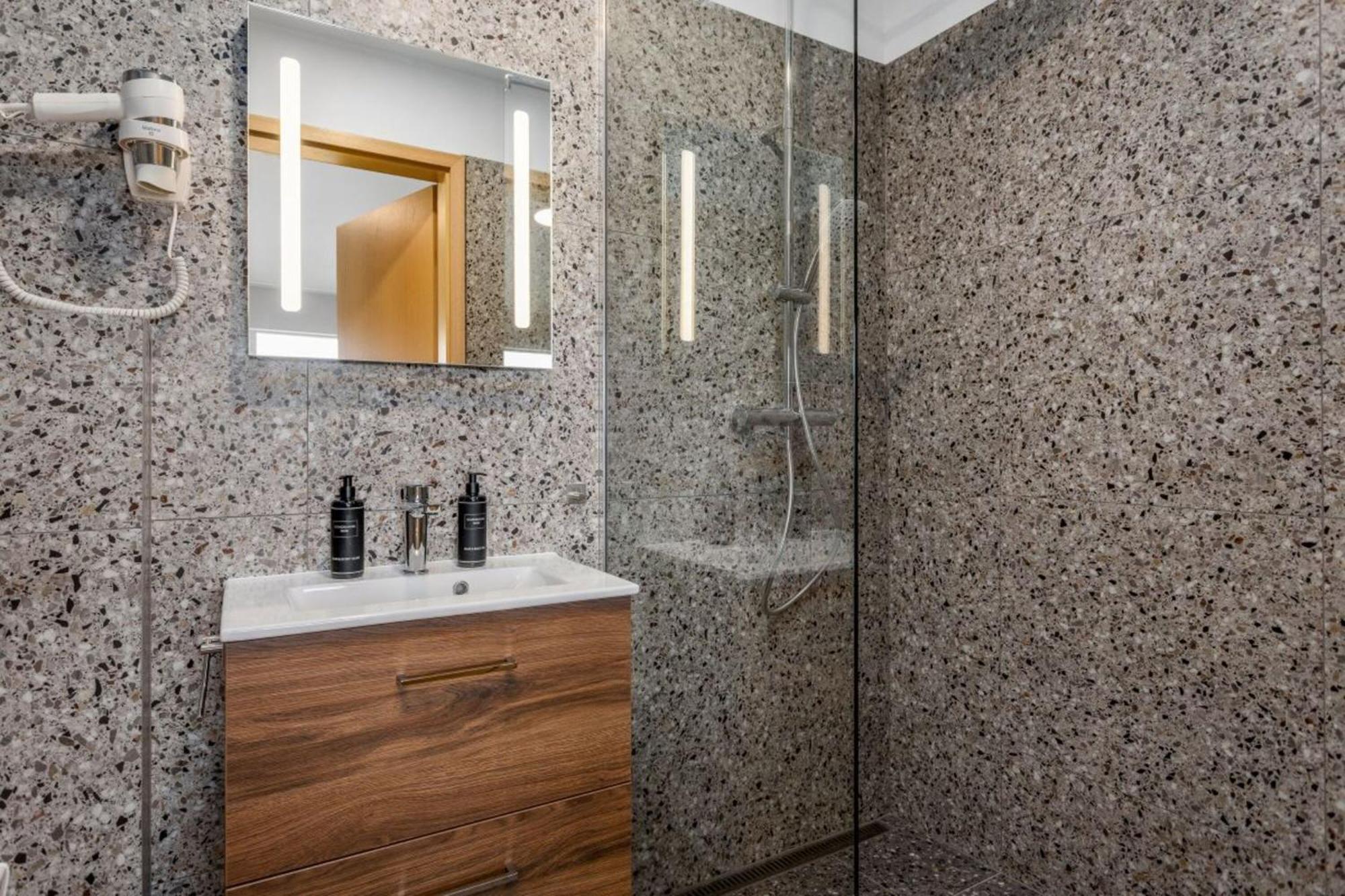 Stracta Hotel Mosfell Хелла Экстерьер фото