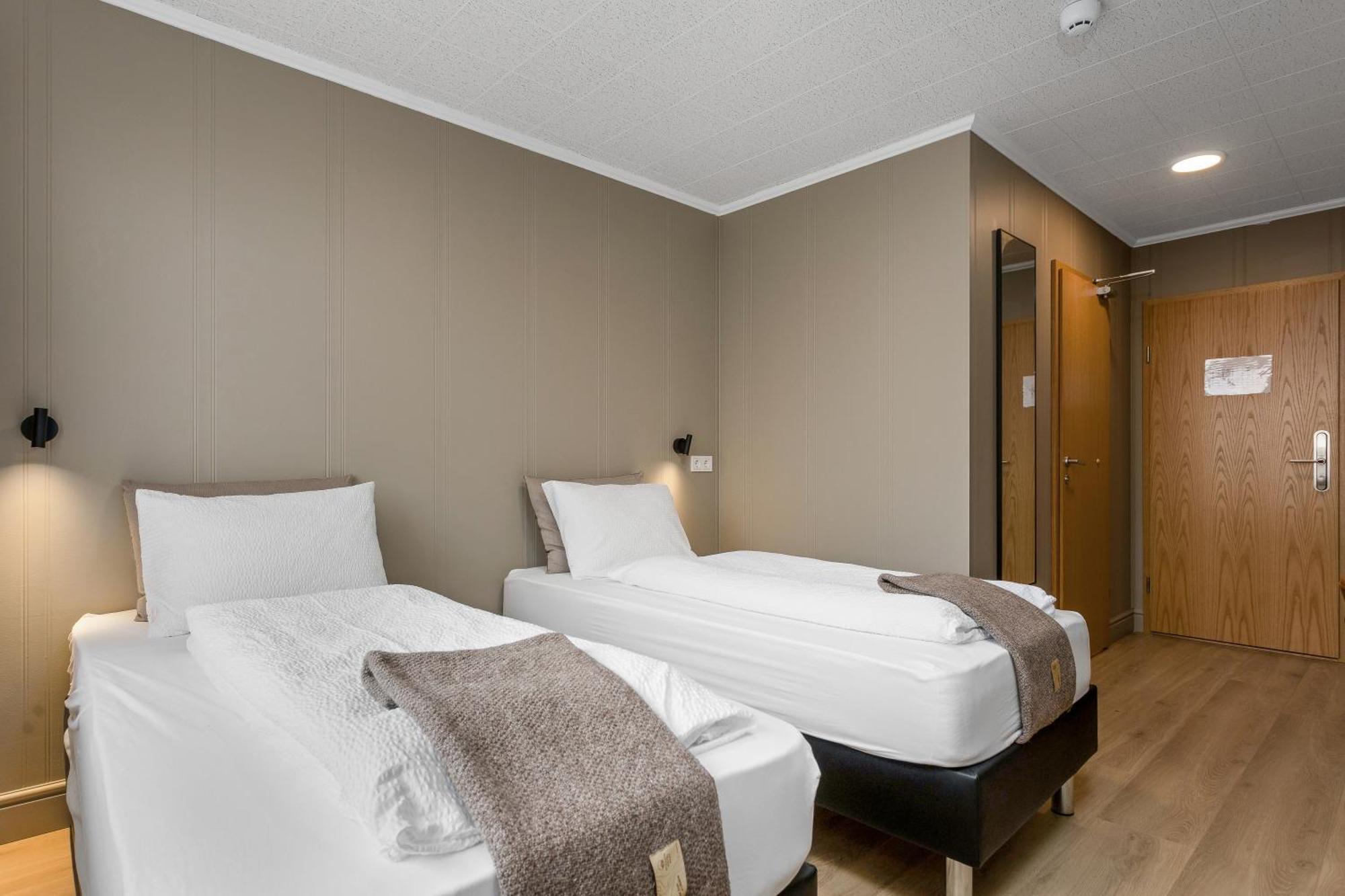 Stracta Hotel Mosfell Хелла Экстерьер фото